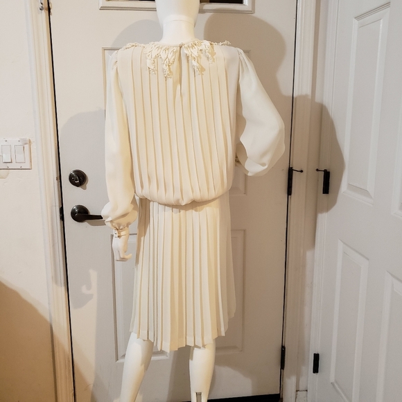 Vintage In The Mood Long Sleeve Pleated Dress size 6 - Picture 5 of 8